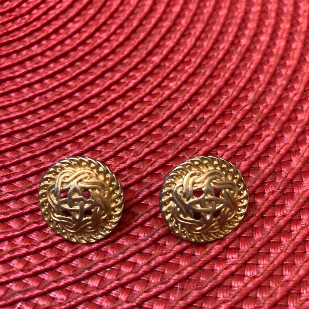 Bundle 5, get 20% off - Vintage Gold-Tone  Filigree-Design Button Earrings
